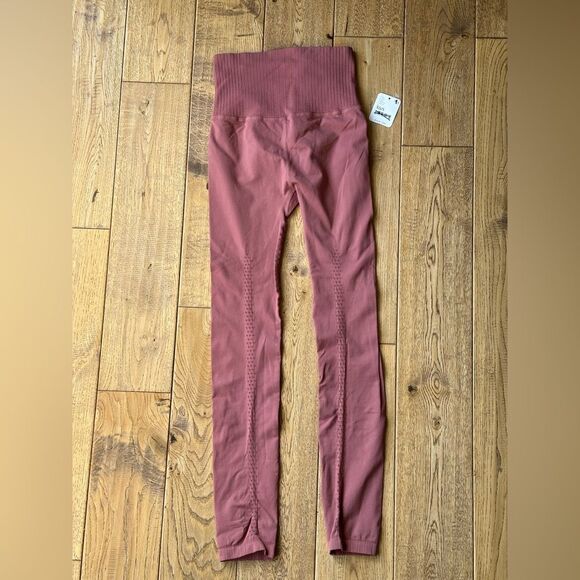 Free People Movement Hi-Rise 7/8 Length Good Karma Leggings XS/S NWT - Picture 5 of 5